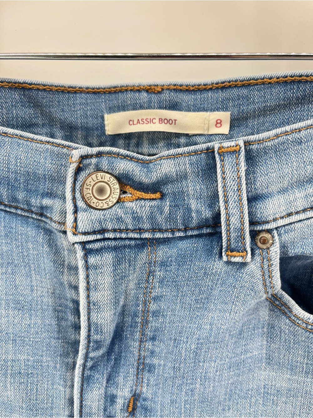 Levi’s Classic Bootcut Jeans Women’s Size 8 Medium Wash Stretch Denim 30” Inseam - Picture 9 of 11